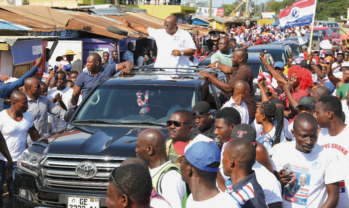 Nana Akufo-Addo responding to cheers at Nima. Picture: SAMUEL TEI ADANO Nana Akufo-Addo responding to cheers at Nima. Picture: SAMUEL TEI ADANO